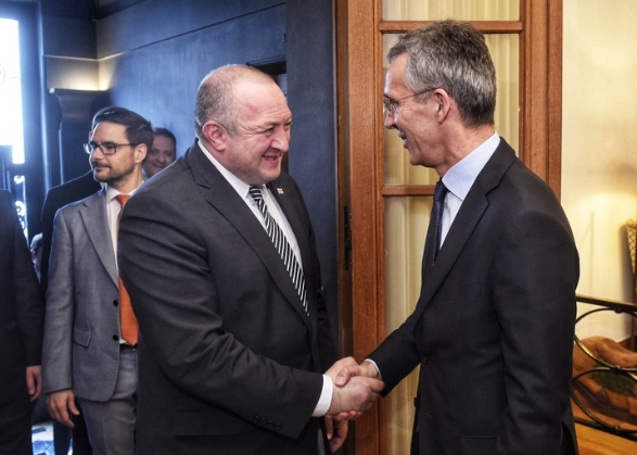 Столтенберг и президент Маргвелашвили обсудили углубление отношений между НАТО и Грузией
